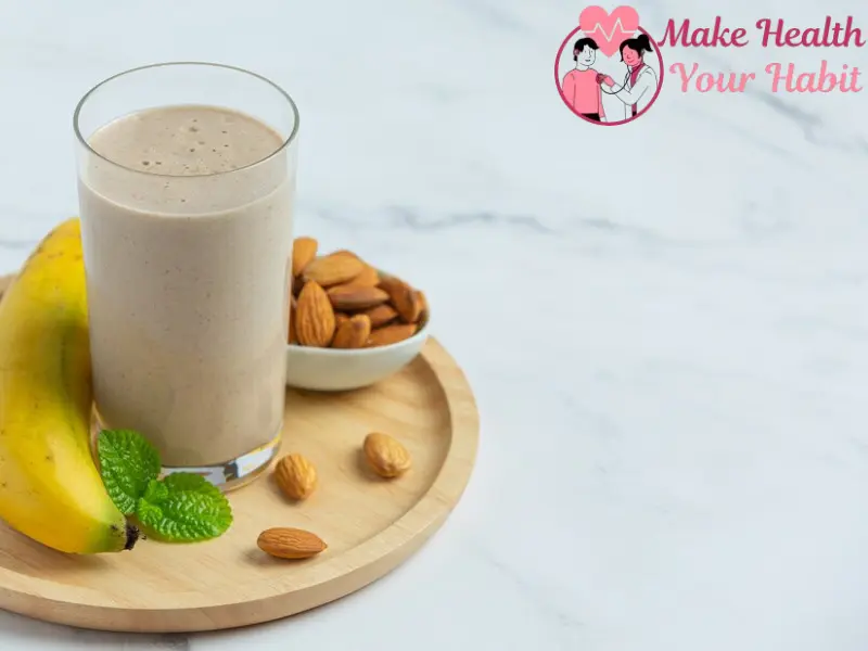 Banana and Almond Milk Smoothie